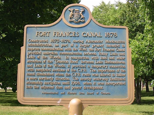 Plaque Photo